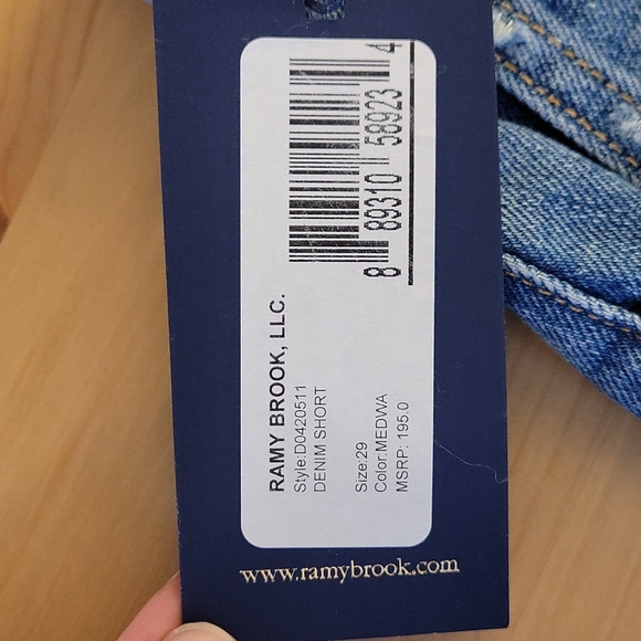 Ramy Brook Distressed Jean shorts - Size 29 - Picture 4 of 4